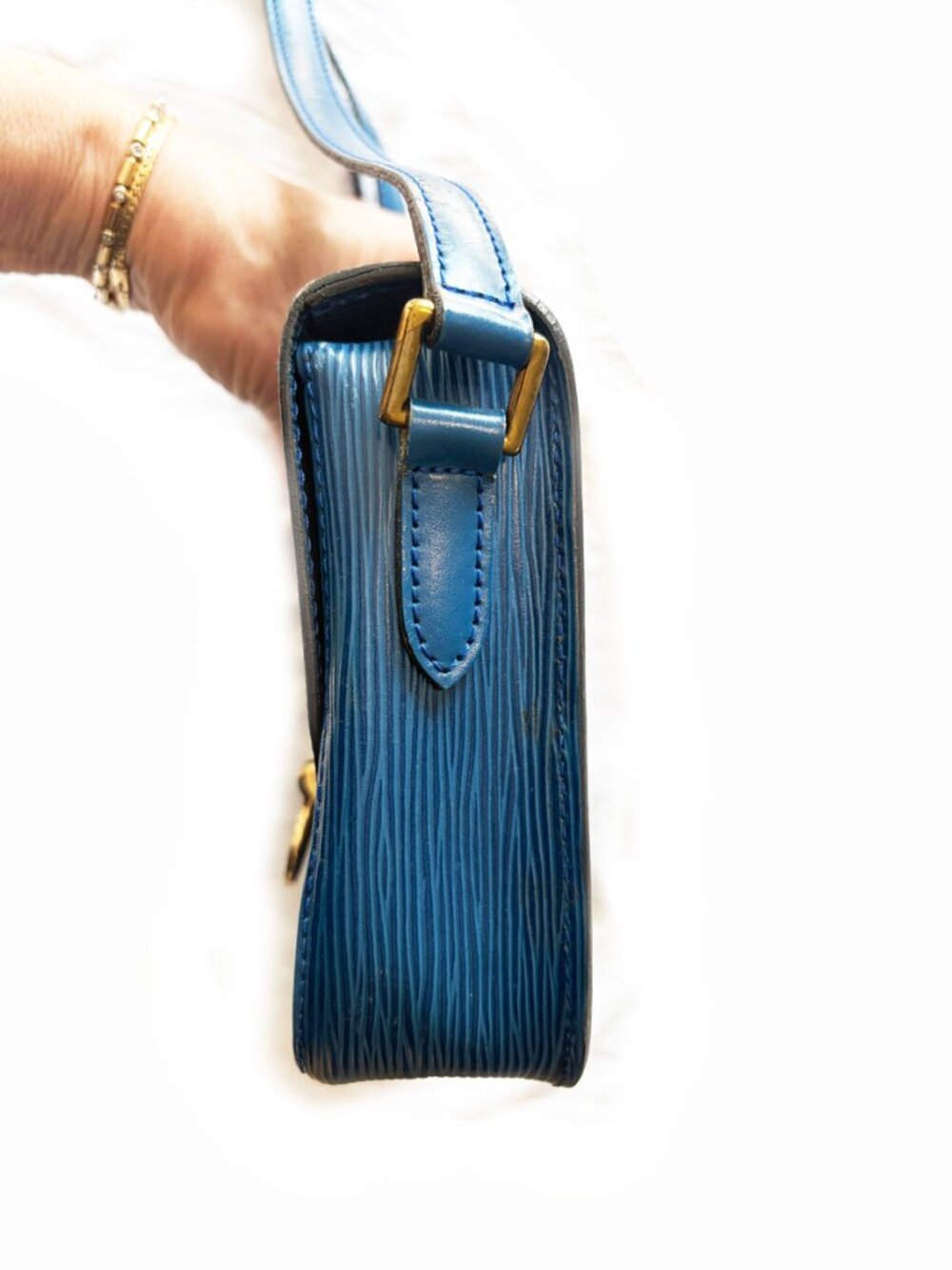 Vtg. Louis Vuitton Saint Cloud PM Shoulder/Crossbody Bag,Toledo Blue Epi Leather - Picture 6 of 12